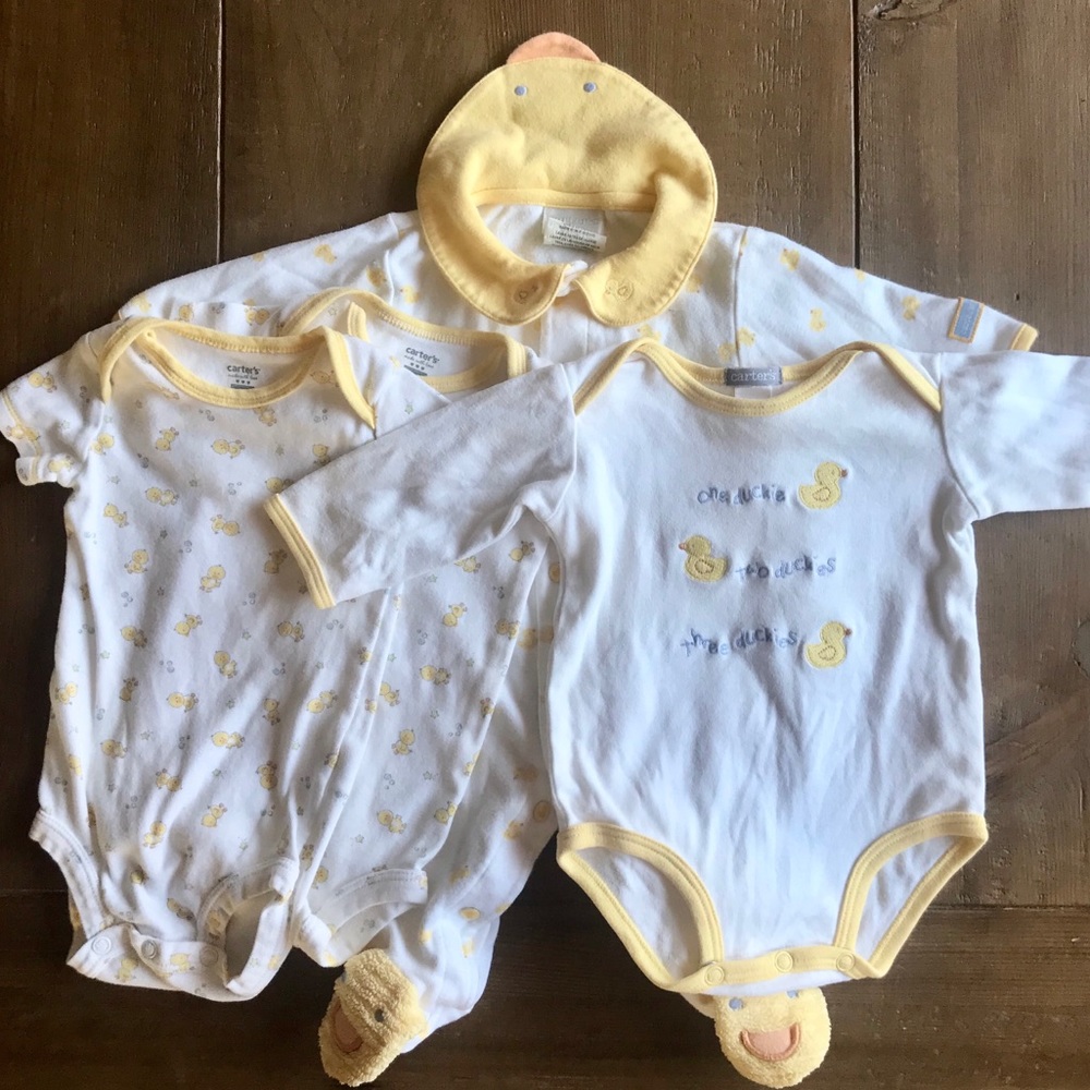 Carter’s baby onesies bundle 0-3months